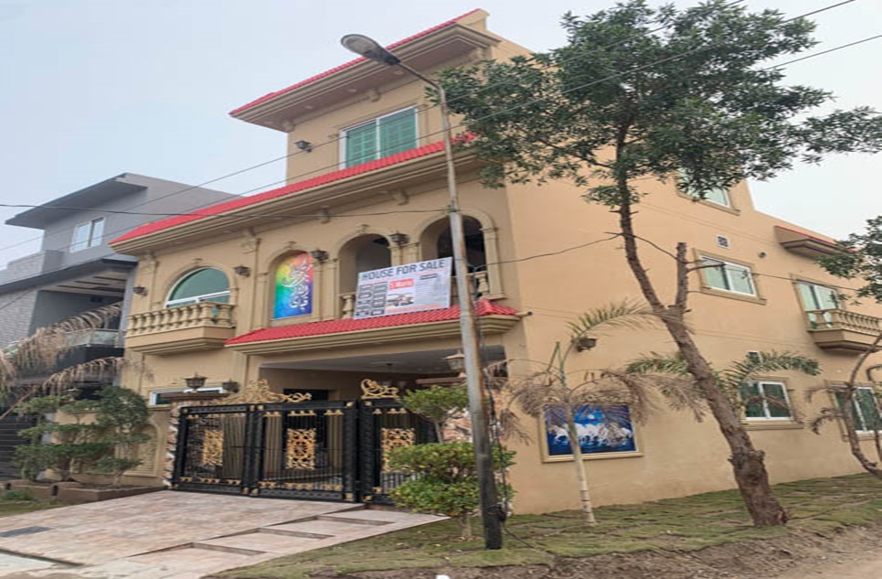 5 marla house for sale in Phase 2 Nasheman-e-Iqbal Lahore