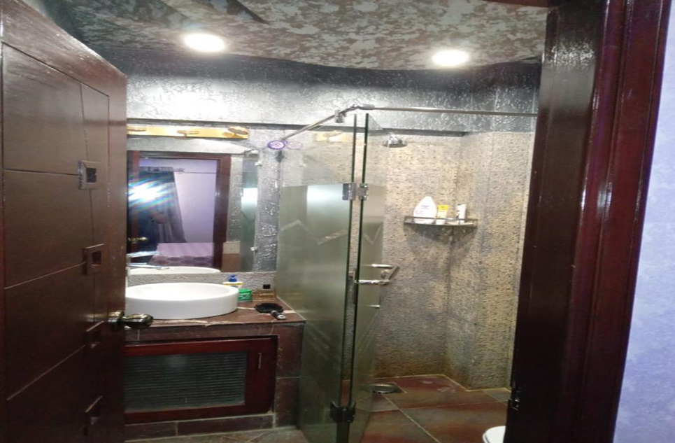 4 Bed Apartment for Sale in Nishat Commercial Area, Phase 6, DHA Karachi