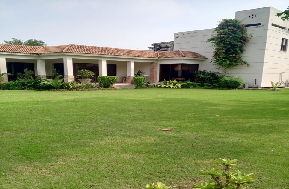 3 Kanal 4 Marla Farmhouse for Sale in Thethar, Lahore