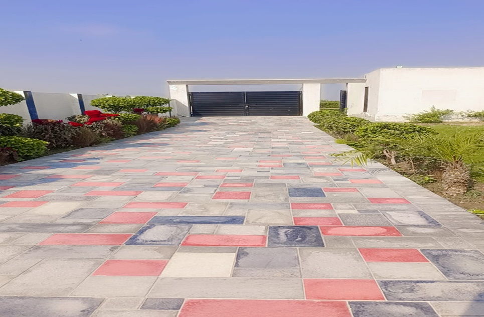 3 Kanal Farmhouse for Sale in Thethar, Lahore