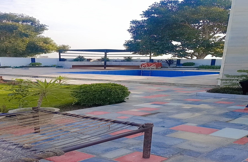 3 Kanal Farmhouse for Sale in Thethar, Lahore