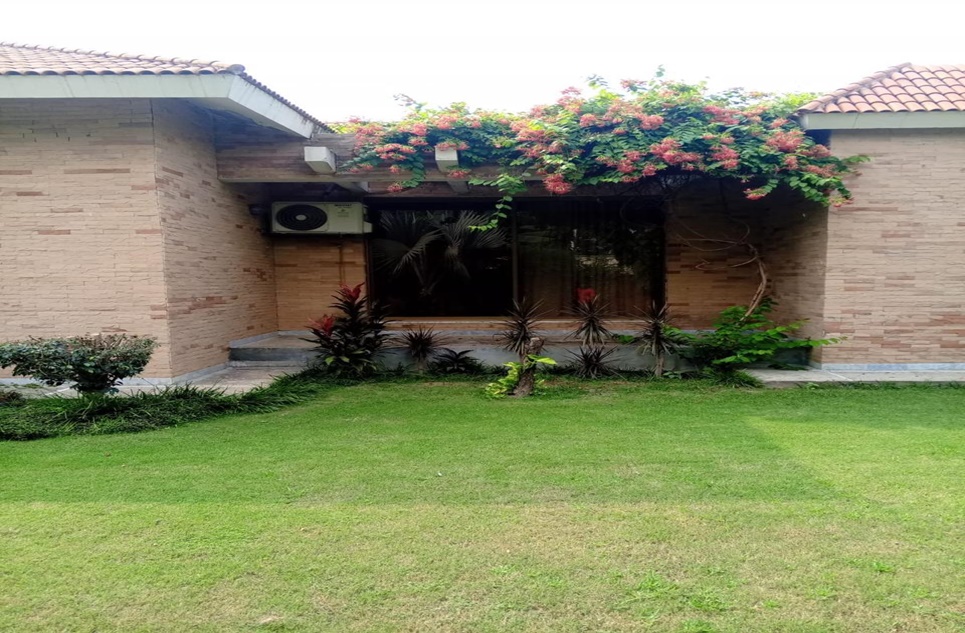 3 Kanal Farmhouse for Sale on Bedian Road, Lahore