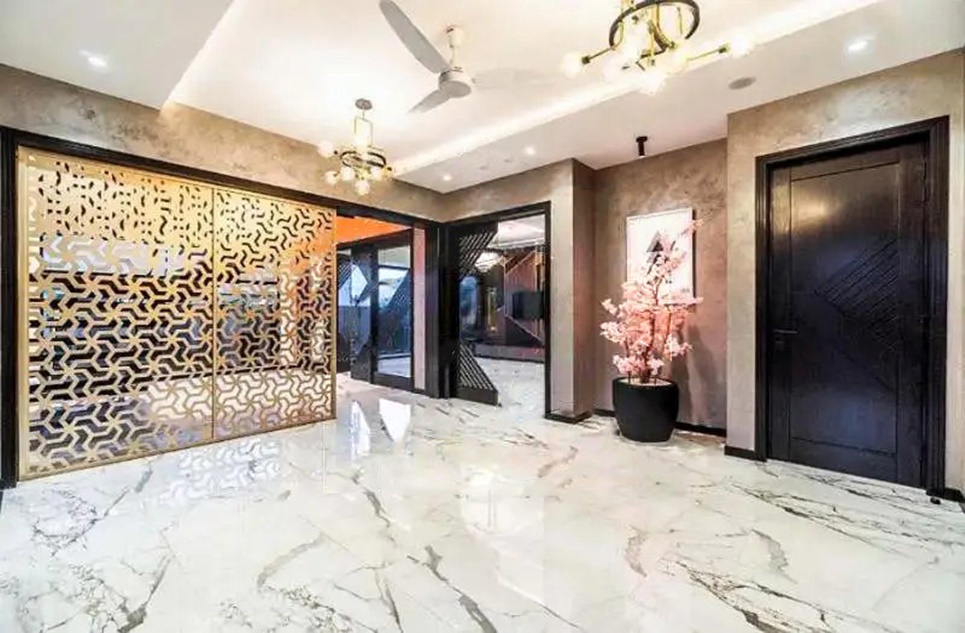 1 kanal office for rent in Phase 6 DHA Lahore