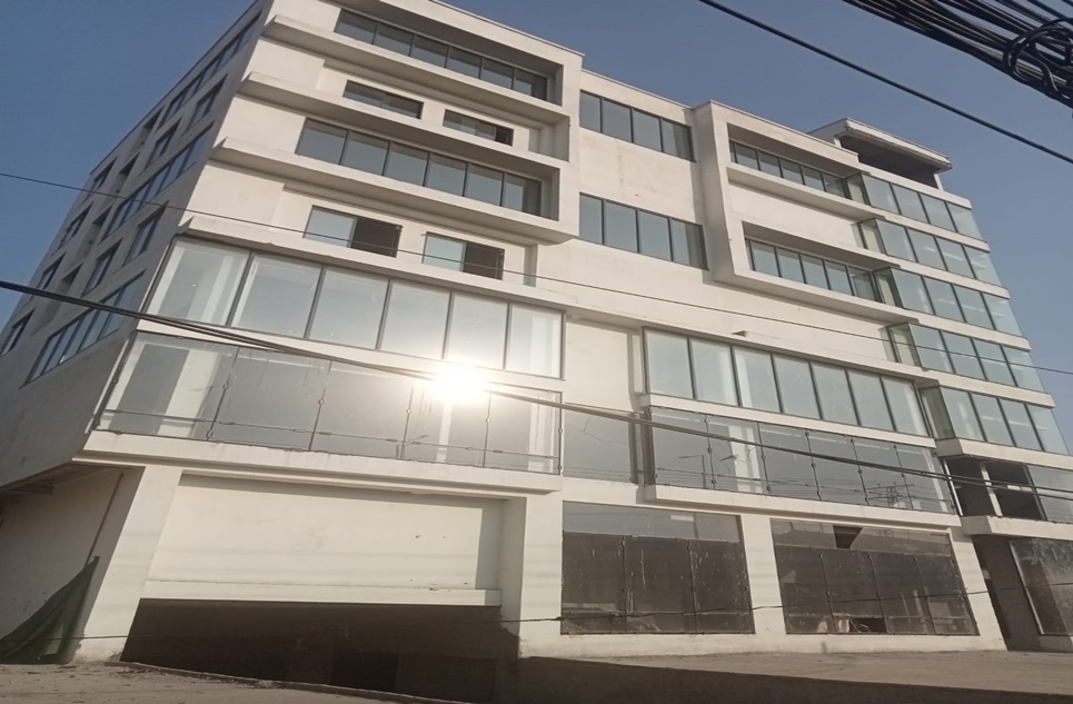 30000 square feet buildings plazas for rent in Upper Mall Lahore