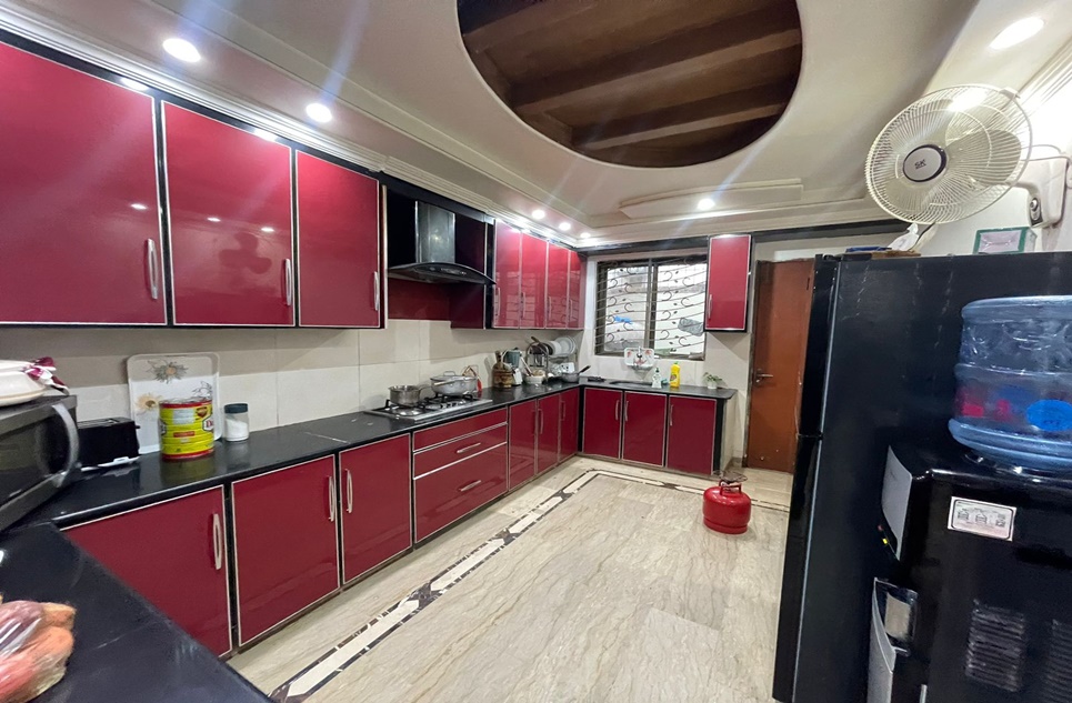 7.50 marla house for sale in Johar Town Lahore