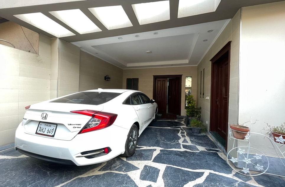 7.50 marla house for sale in Johar Town Lahore