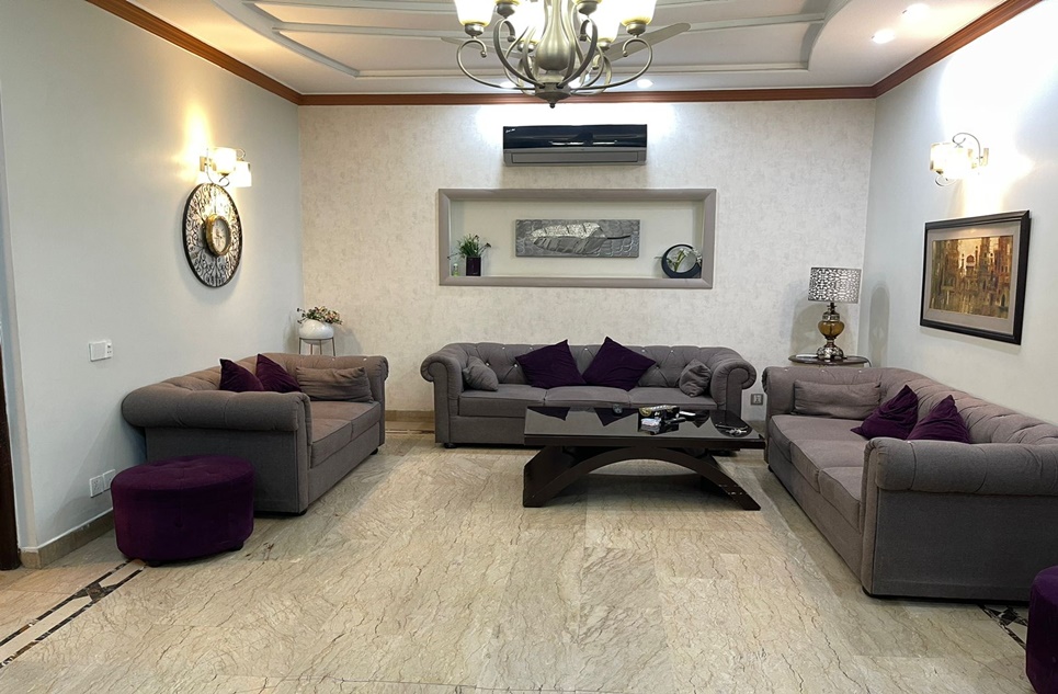 7.50 marla house for sale in Johar Town Lahore