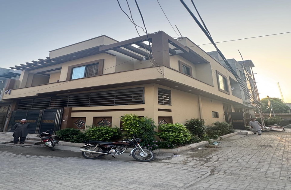 5 marla house for sale in Ali Town Lahore