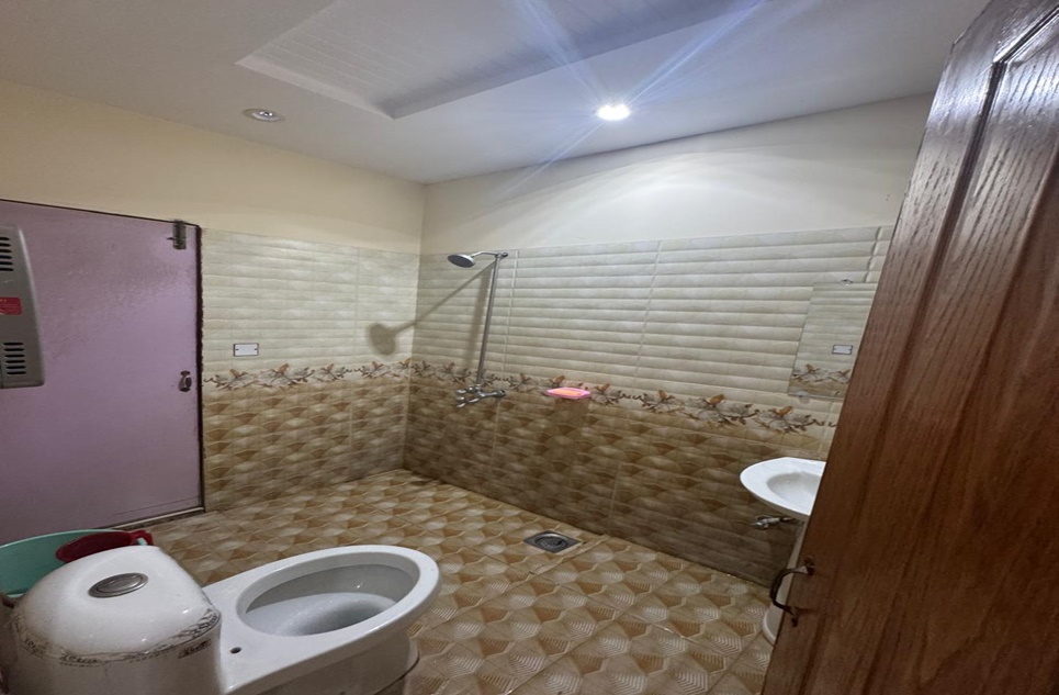 5 marla house for sale in Ali Town Lahore