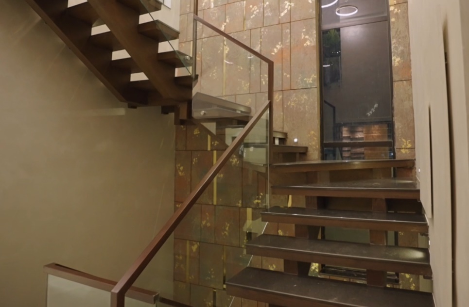 1 Kanal House for Sale in W Block, Phase 7, DHA, Lahore