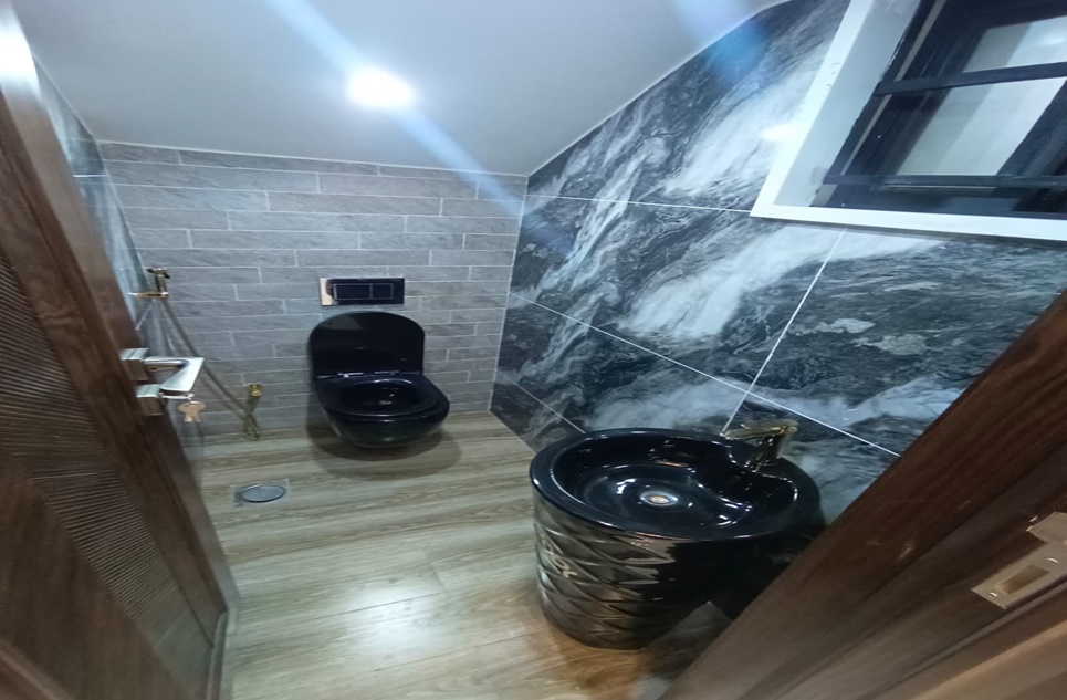 1 kanal house for sale in Phase 2 NFC Lahore