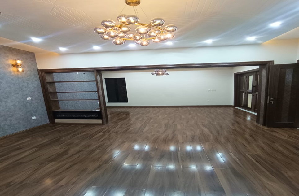 1 kanal house for sale in Phase 2 NFC Lahore