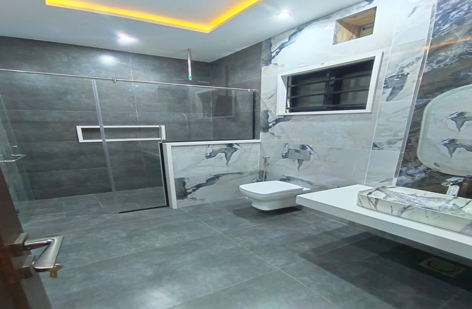1 kanal house for sale in Phase 2 NFC Lahore