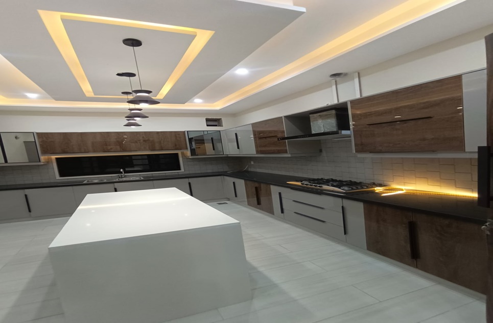 1 kanal house for sale in Phase 2 NFC Lahore