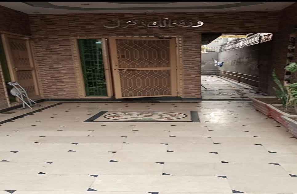 10 marla house for sale in Allama Iqbal Town Lahore