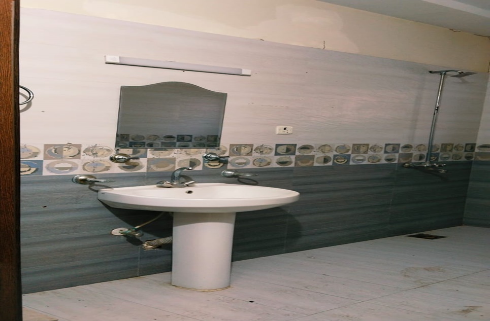 7 marla house for sale in Bahria Town Lahore
