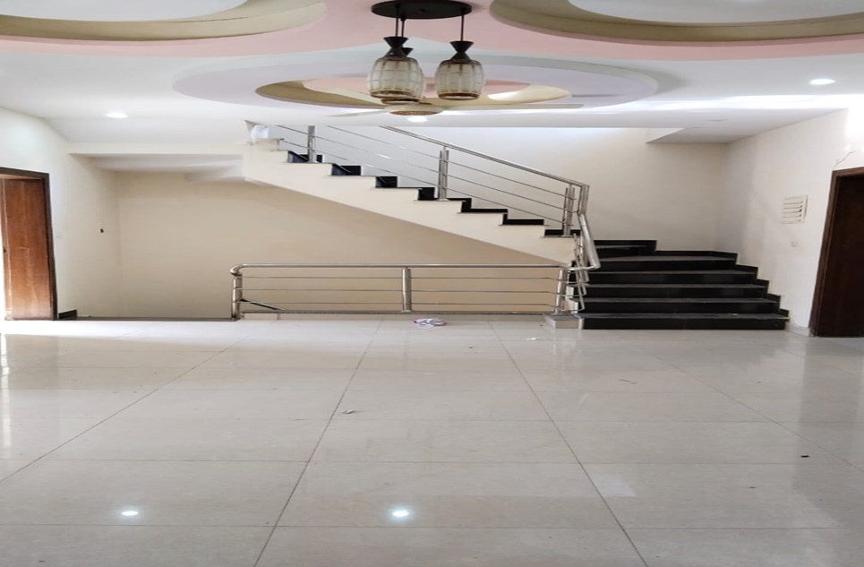 7 marla house for sale in Bahria Town Lahore