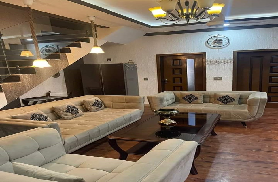 7 marla house for sale in Bahria Town Lahore