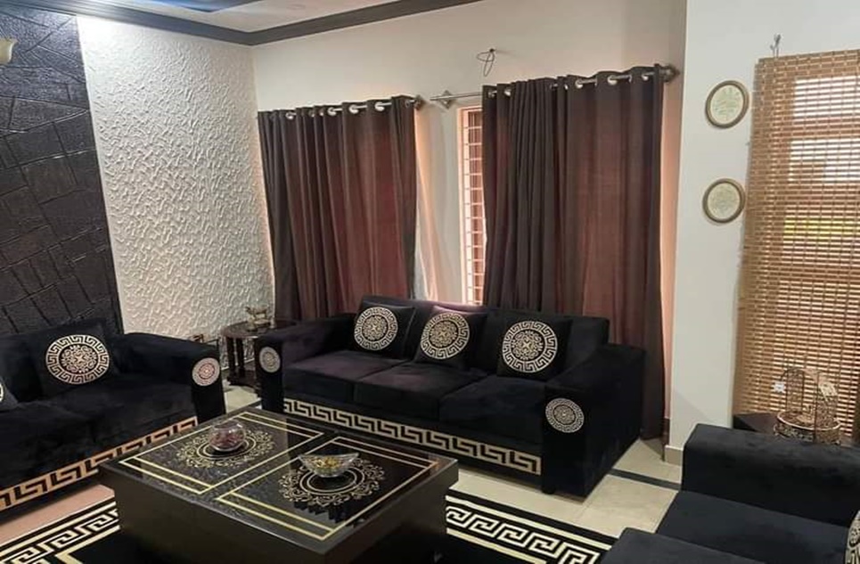 7 marla house for sale in Bahria Town Lahore