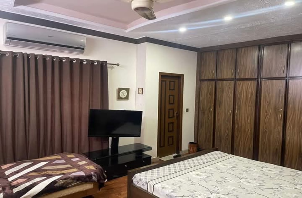 7 marla house for sale in Bahria Town Lahore