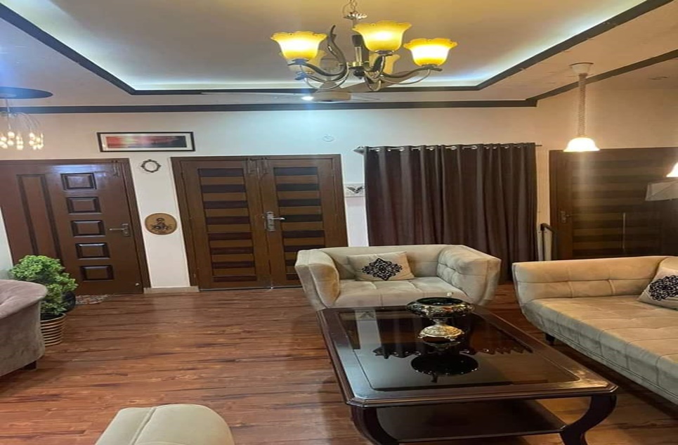 7 marla house for sale in Bahria Town Lahore