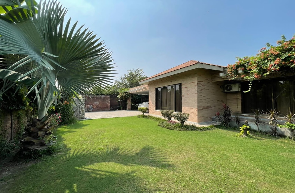 3.5 Kanal Farm House for Sale in Lahore Orchard, Bedian Road, Lahore
