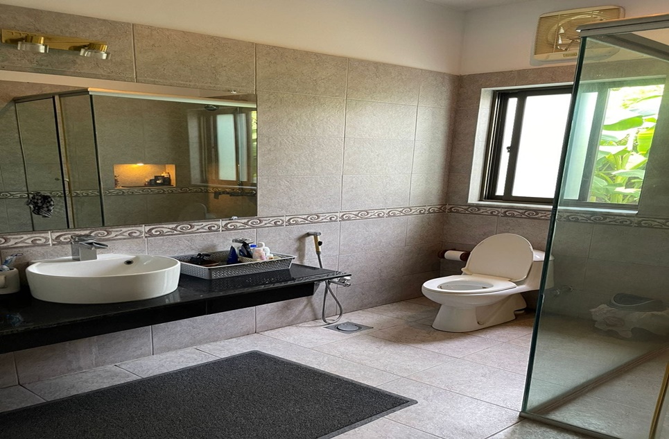 3.5 Kanal Farm House for Sale in Lahore Orchard, Bedian Road, Lahore