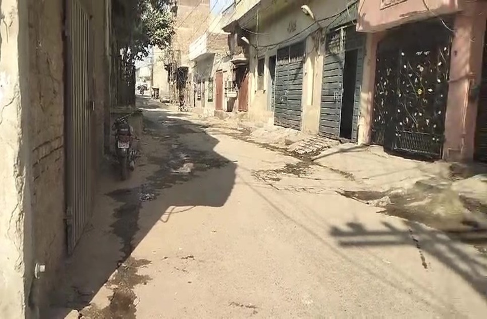 7 marla buildings plazas for sale in GT Road Lahore
