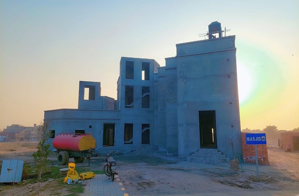 1 Kanal Plot for Sale in Al-Hamra Town, Lahore