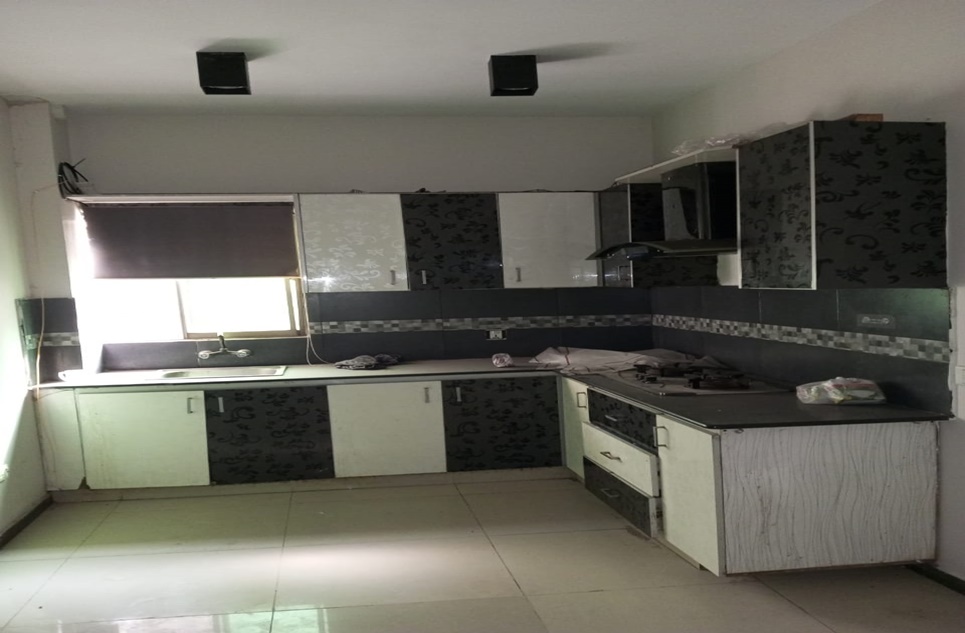 2000 square feet office for rent in Phase 6 DHA Karachi