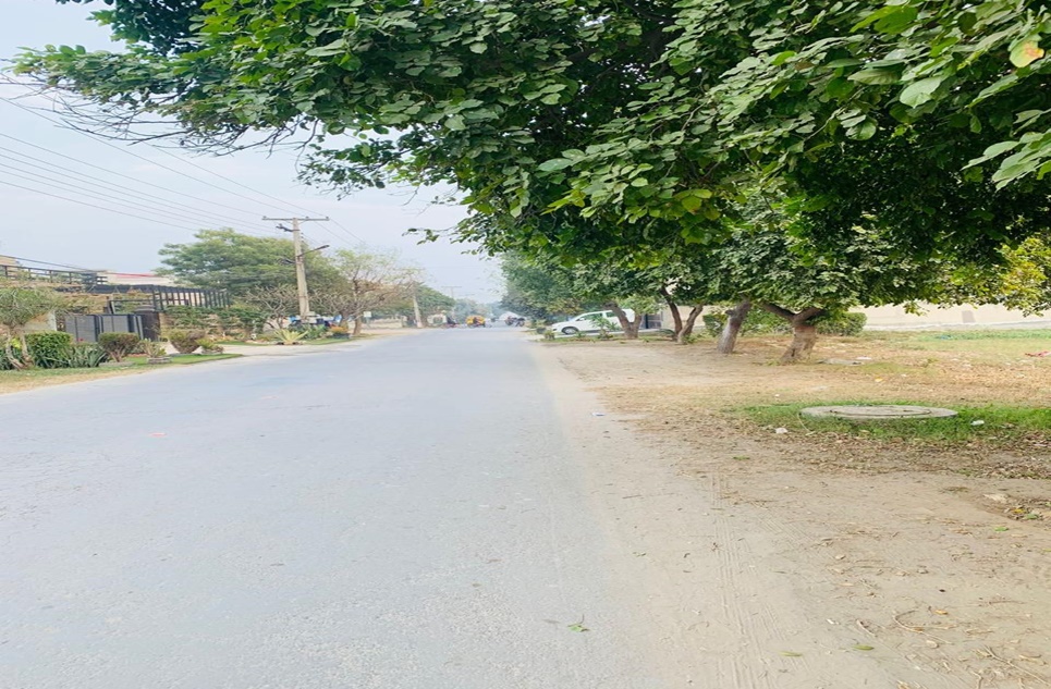 1 kanal plot for sale in UET Housing Society Lahore