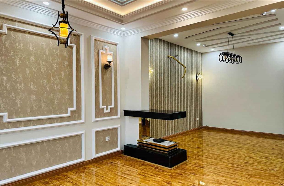 10 marla house for sale in Phase 6 DHA Lahore