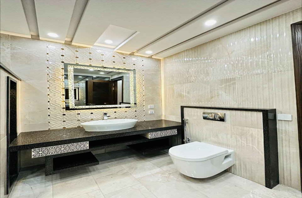10 marla house for sale in Phase 6 DHA Lahore