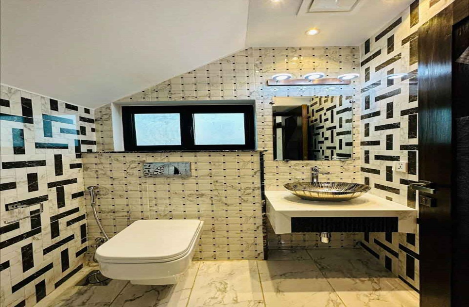 10 marla house for sale in Phase 6 DHA Lahore