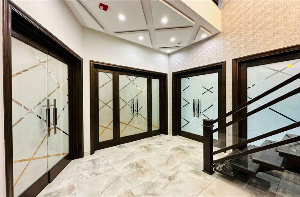 10 marla house for sale in Phase 6 DHA Lahore