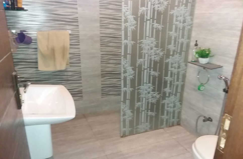 200 square yard house for sale in Tariq Road Karachi