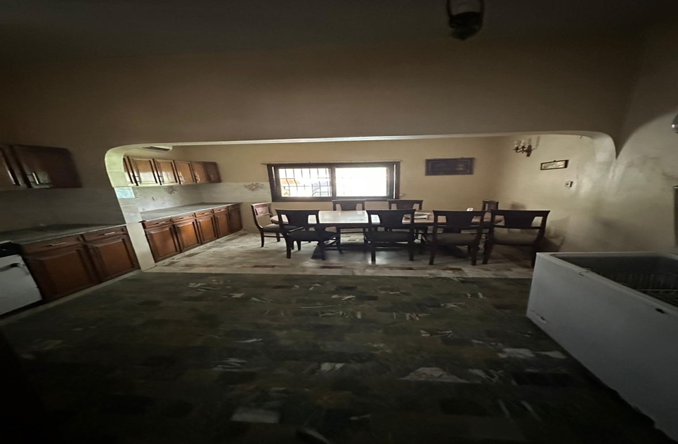 2000 square yard house for sale in Tipu Sultan Road Karachi