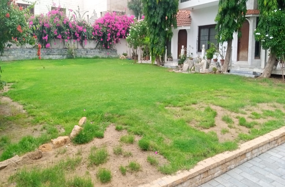 2000 square yard house for sale in Tipu Sultan Road Karachi