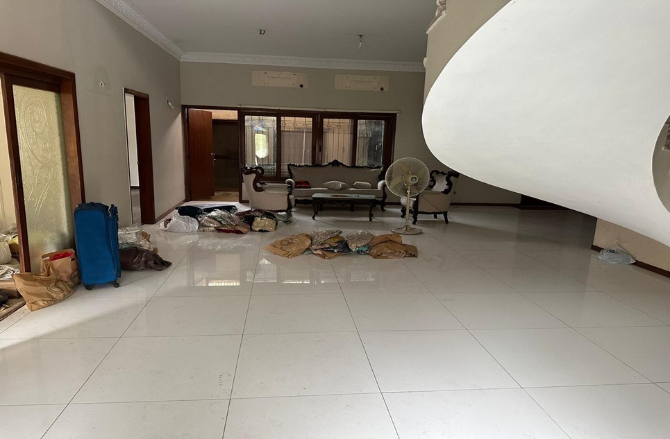 2000 square yard house for sale in Tipu Sultan Road Karachi