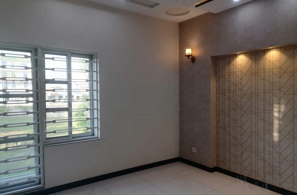 5 marla house for sale in DHA Lahore