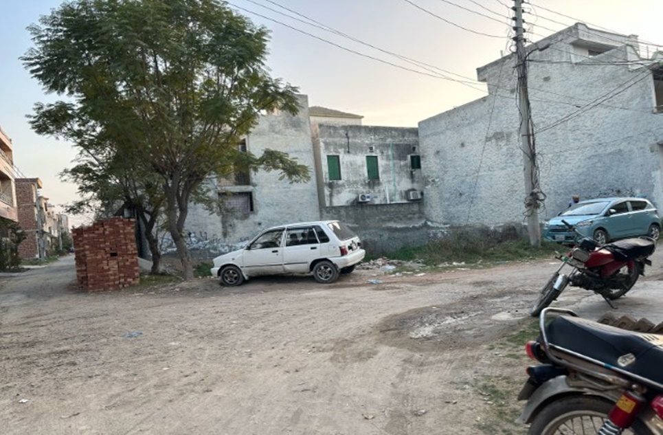 10 marla plot for sale in Phase 4 Al Raheem Garden Lahore