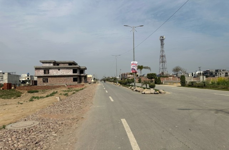 3 marla plot for sale in Metro City Lahore
