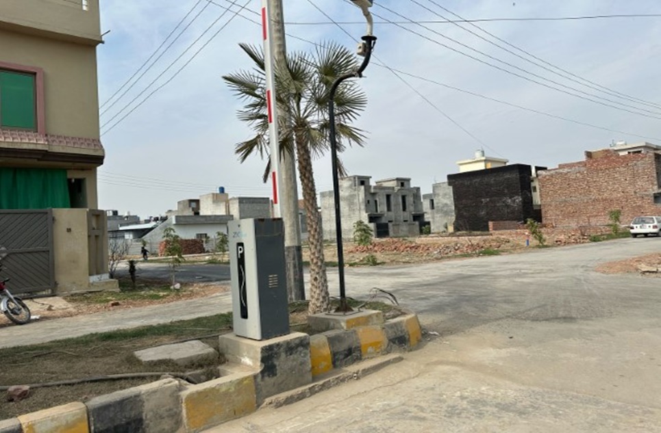 3 marla plot for sale in Metro City Lahore