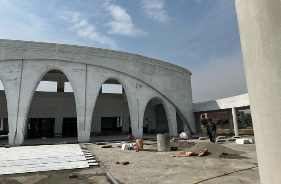 5 marla plot for sale in Metro City Lahore