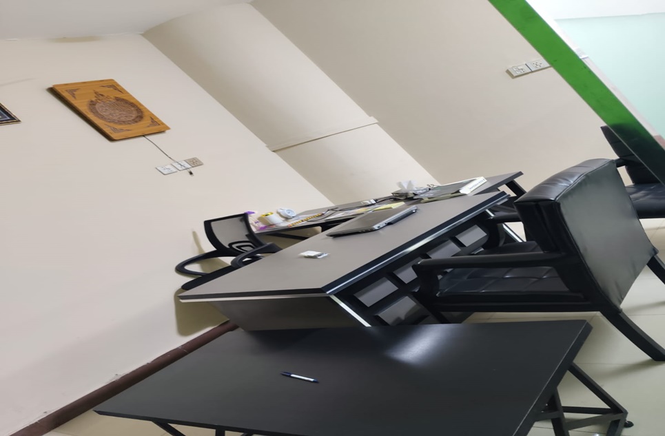 471 Sq.ft Office for Sale in Main Boulevard Gulberg, Lahore