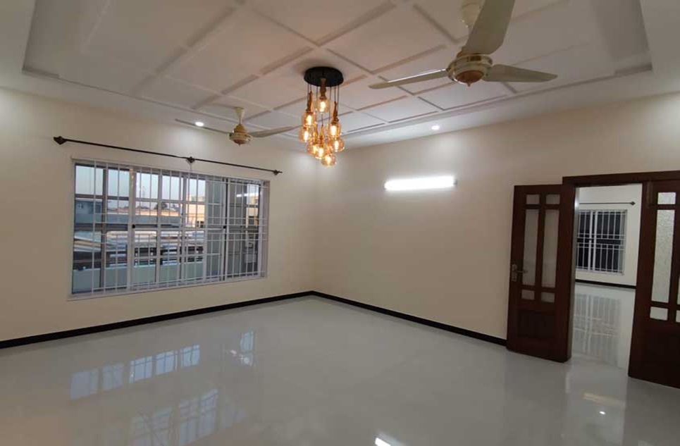 1 kanal house for sale in Phase 2 DHA Islamabad