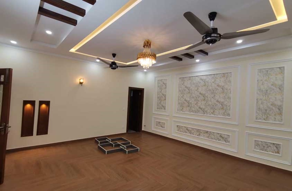 1 kanal house for sale in Phase 2 DHA Islamabad