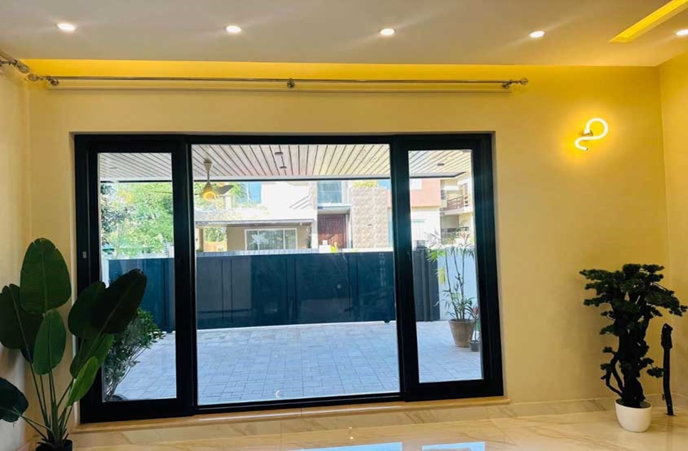1 kanal house for sale in Phase 2 DHA Islamabad