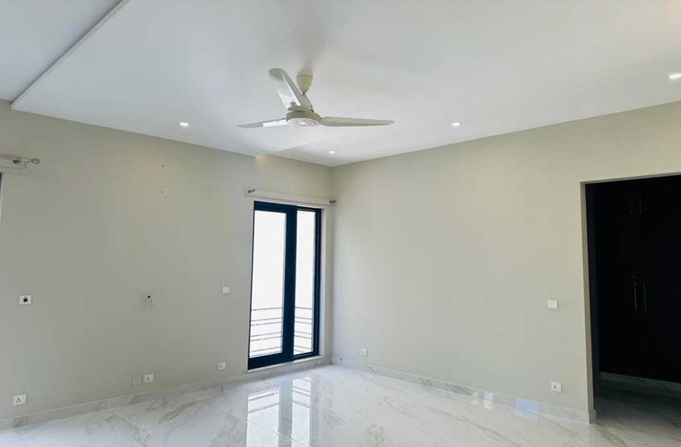 1 kanal house for sale in Phase 2 DHA Islamabad