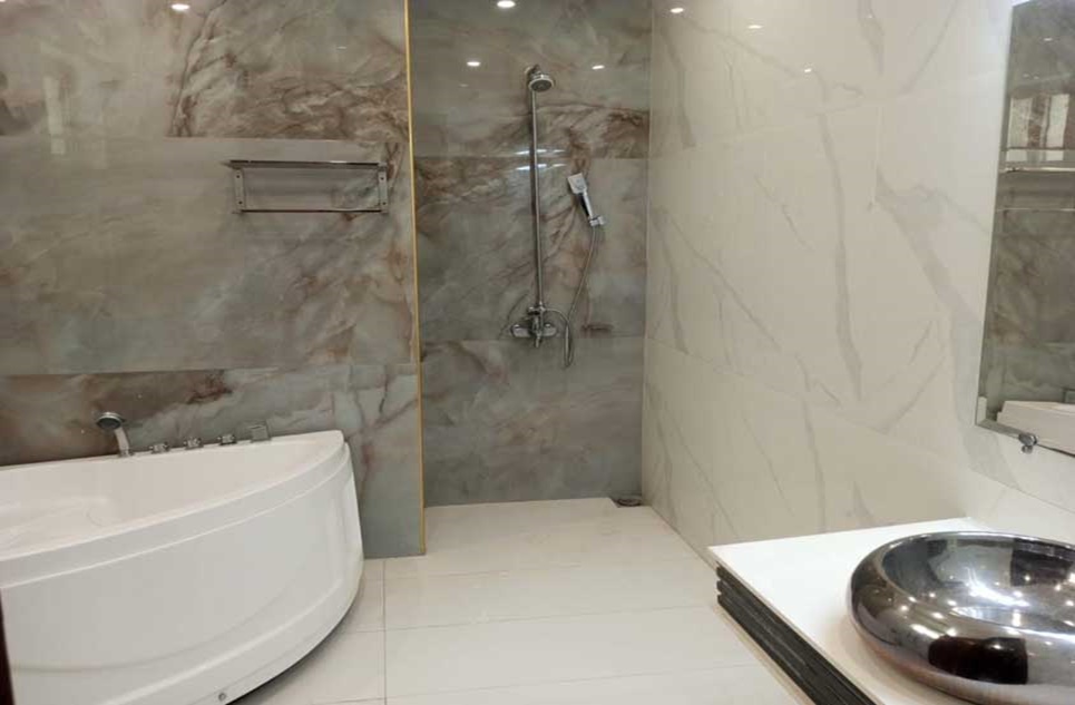 1 kanal house for sale in Phase 2 DHA Islamabad